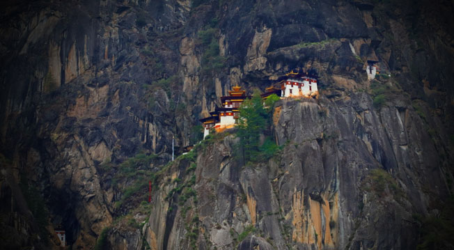 tigers nest monastery tour